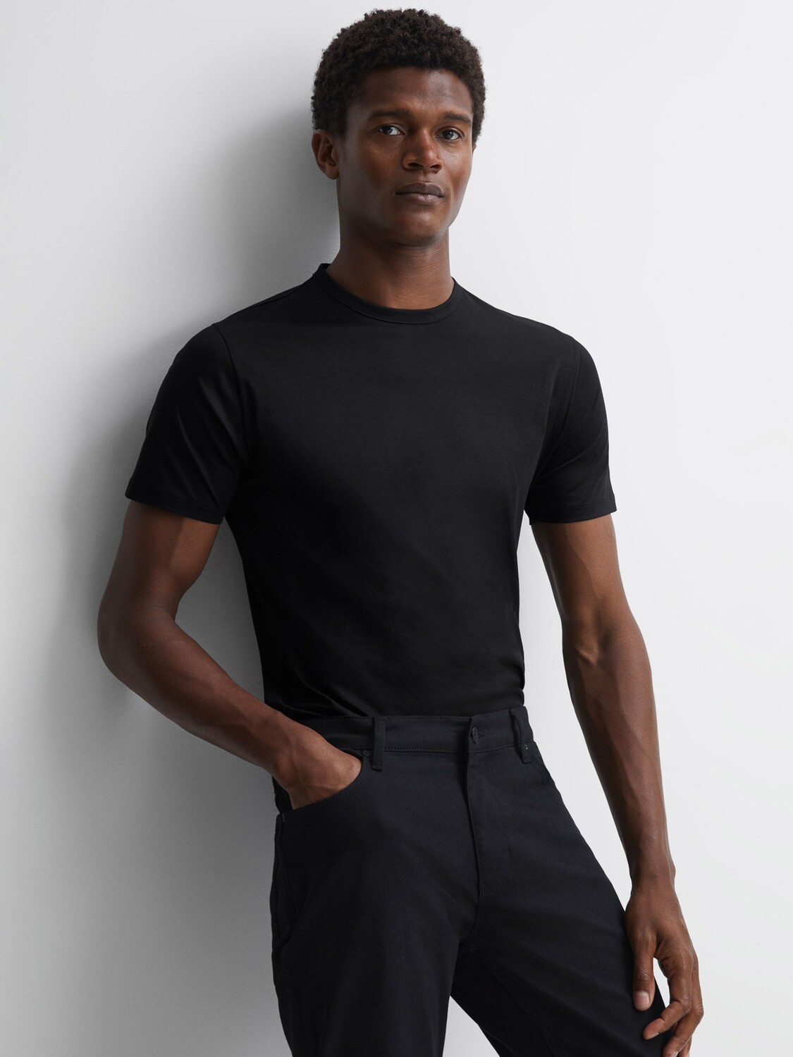 

Футболка Капри Slim Fit Reiss, черный