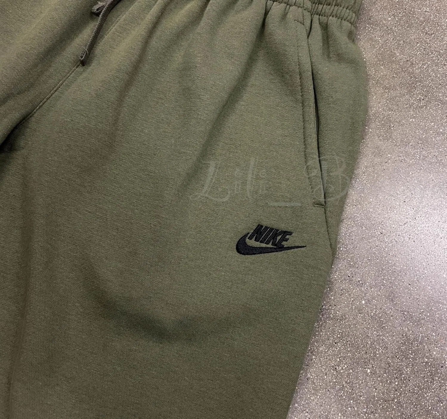 Шорты Nike Men's NSW Club, зеленый — фото 4