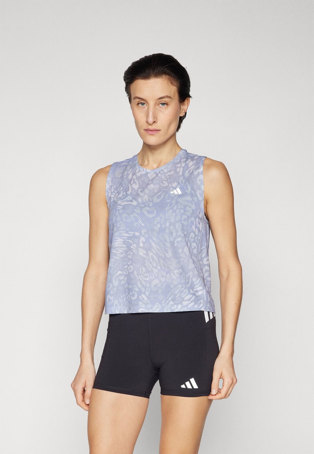 

Топ adidas Performance, сиреневый