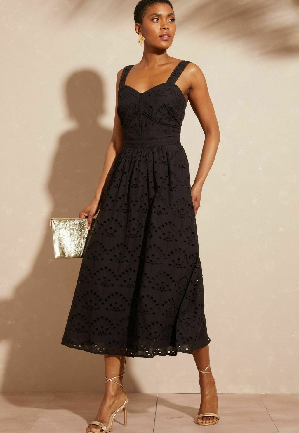 

Дневное платье MIDI REGULAR FIT Love & Roses, черный