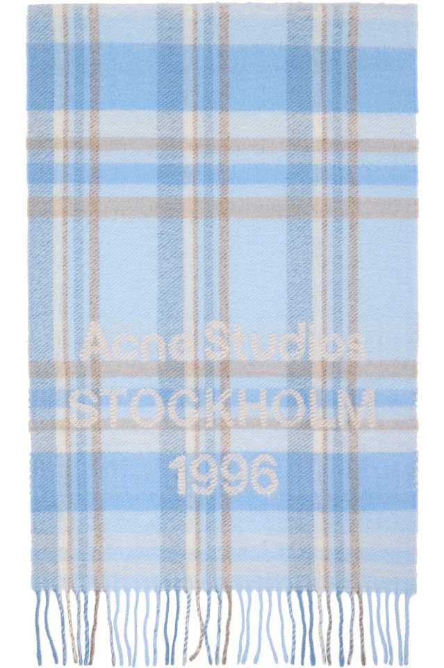 

Acne Studios Широкий синий клетчатый шарф с логотипом