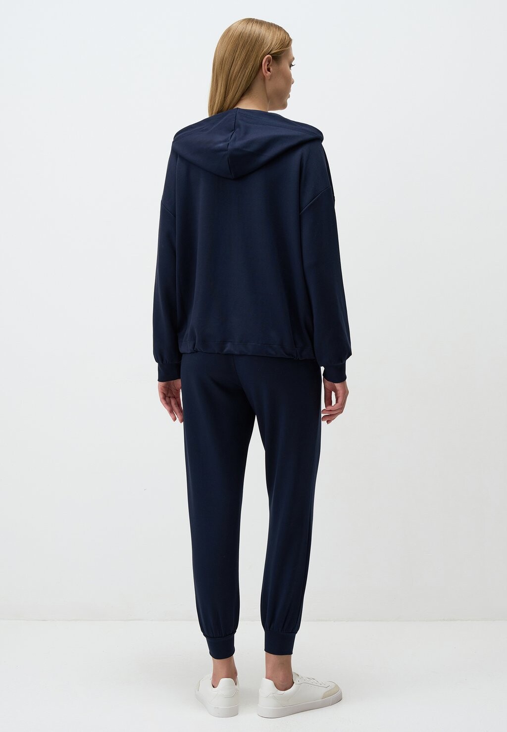 

Летняя куртка LONG SLEEVED HOODED POCKET Jimmy Key, темно-синий