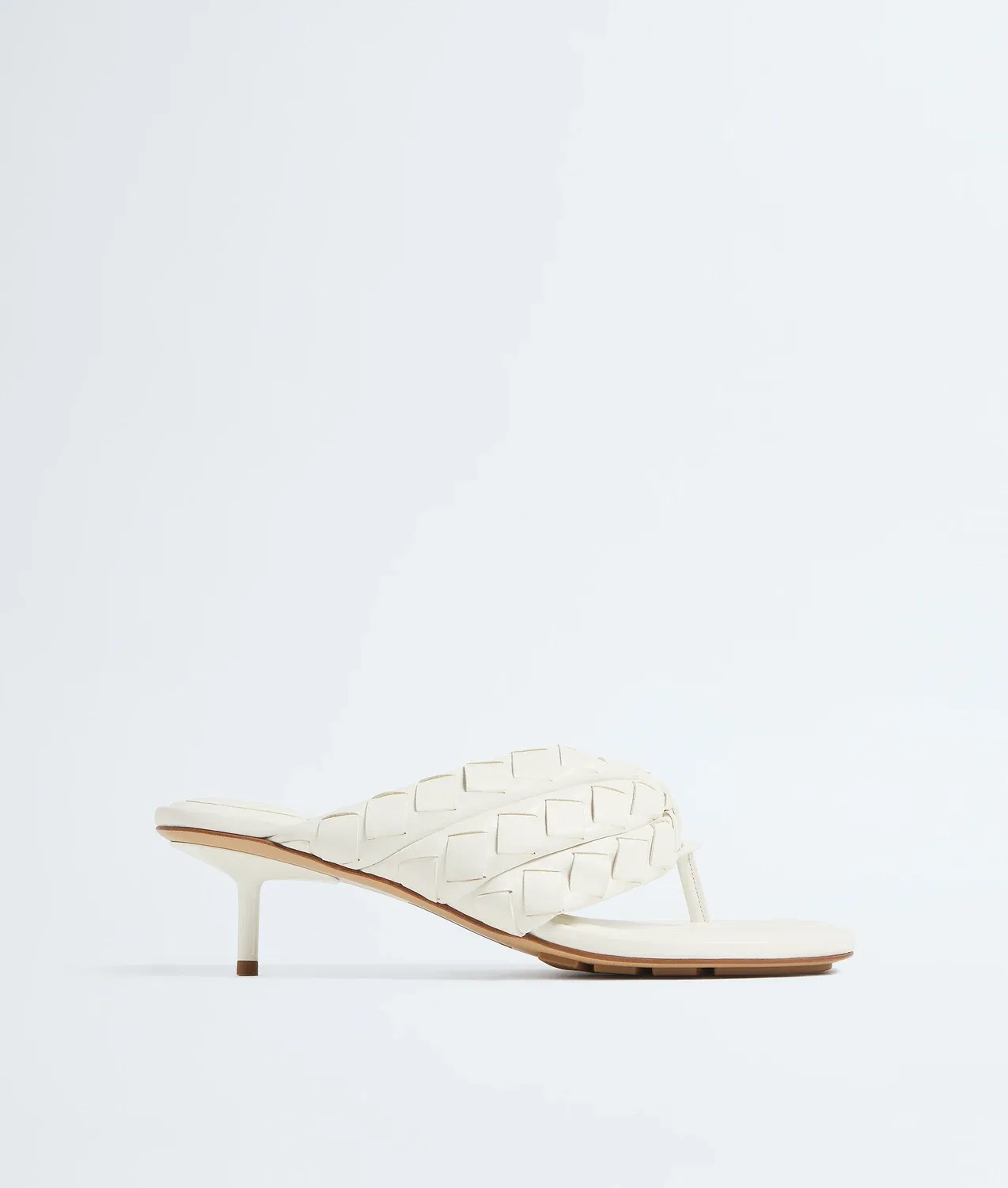 Сандалии Salsa Thong BOTTEGA VENETA, белый