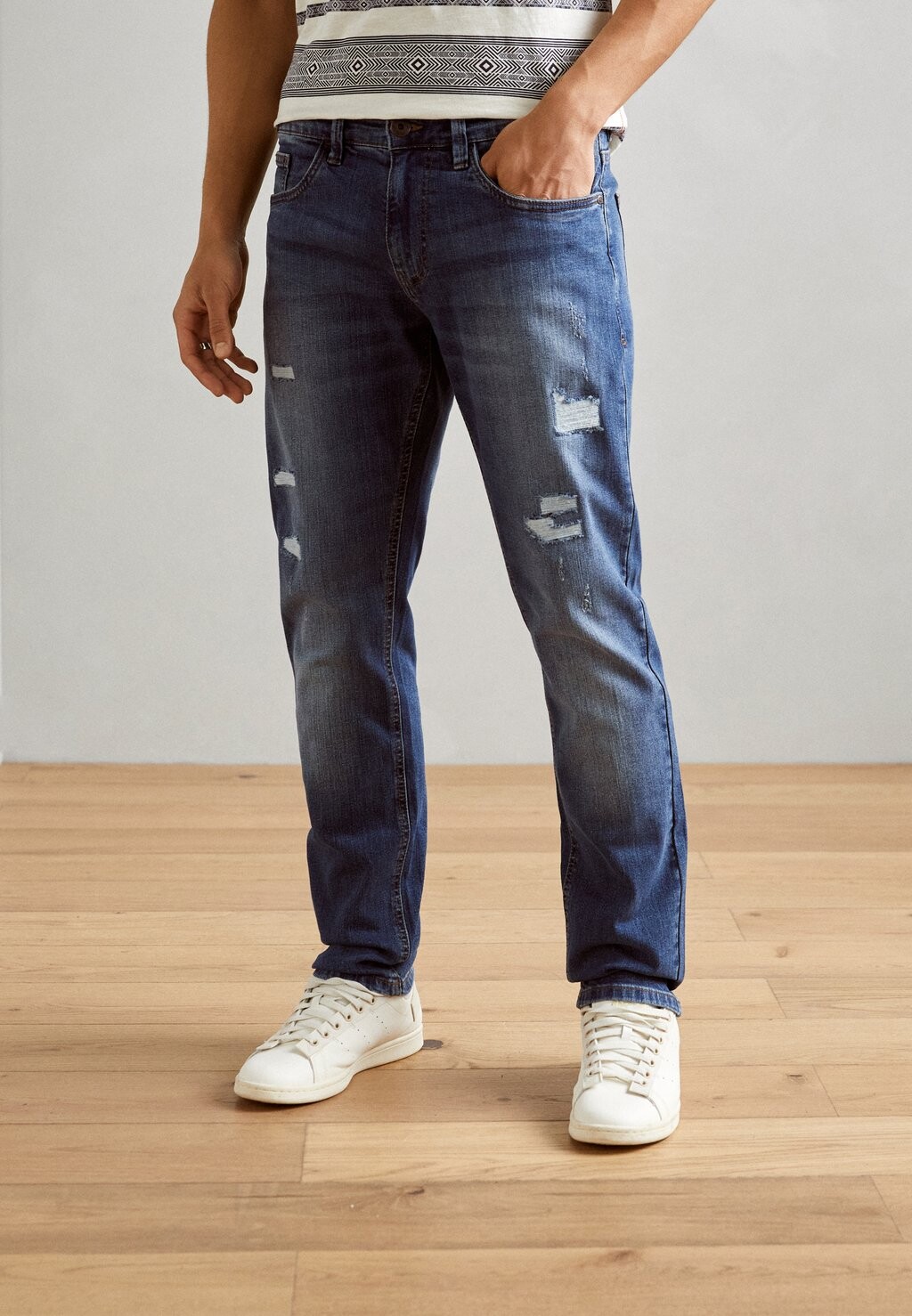 

Джинсы морковного фасона INDICODE JEANS, средний индиго