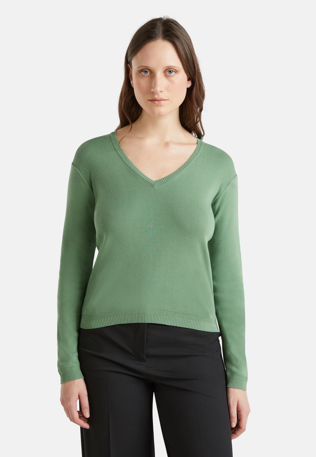

Джемпер WITH V-NECK United Colors of Benetton, зеленый