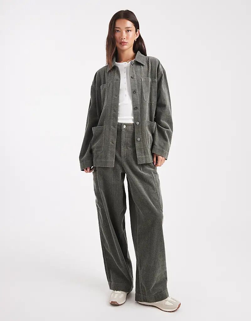 

Брюки-бочонки ASOS DESIGN из вельвета темно-зеленого цвета