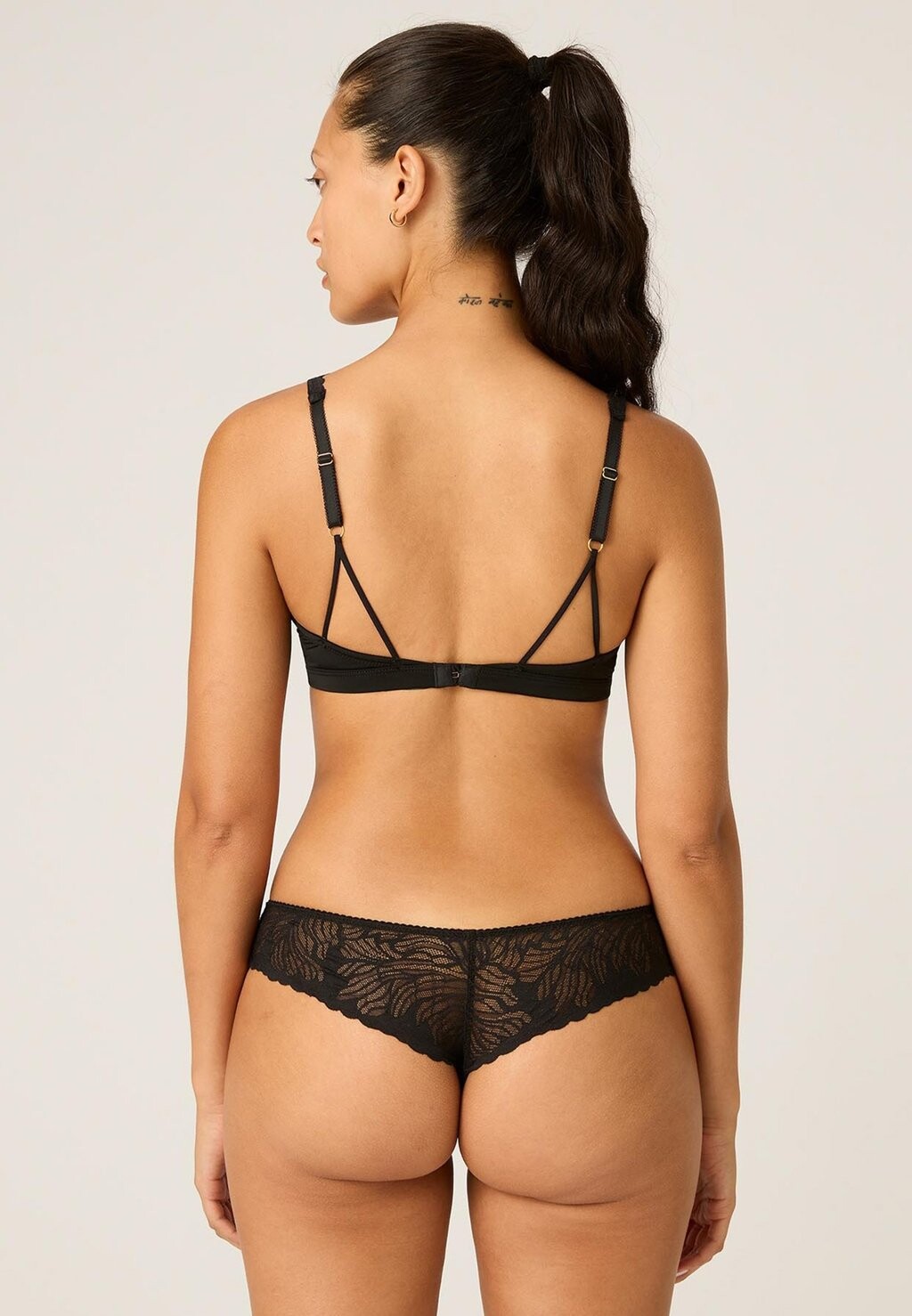 

Бюстгальтер SYLVIE BRALETTE Modibodi, черный