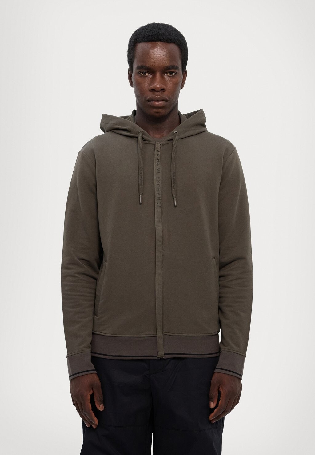

Толстовка с капюшоном Armani Exchange, хаки