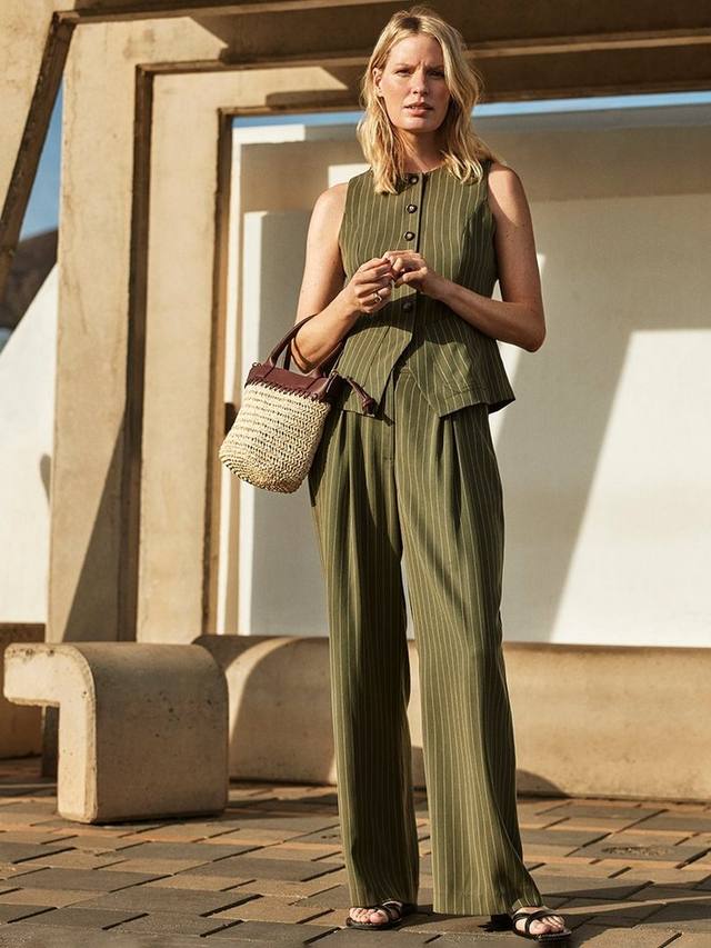 

Приталенный жилет Lottie в полоску Whistles, Khaki/Multi