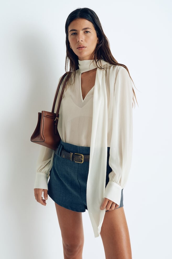 

Шифоновая блузка с воротником-стойкой H&M, белый