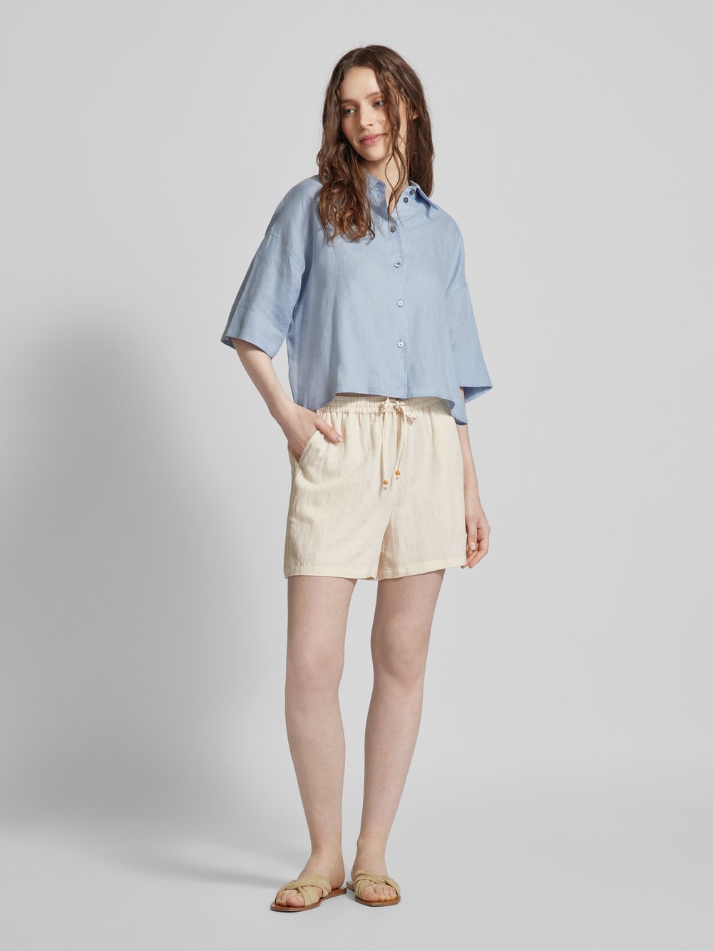 

Шорты с эластичным поясом модель 'МИШЕЛЬ' Vero Moda, бежевый