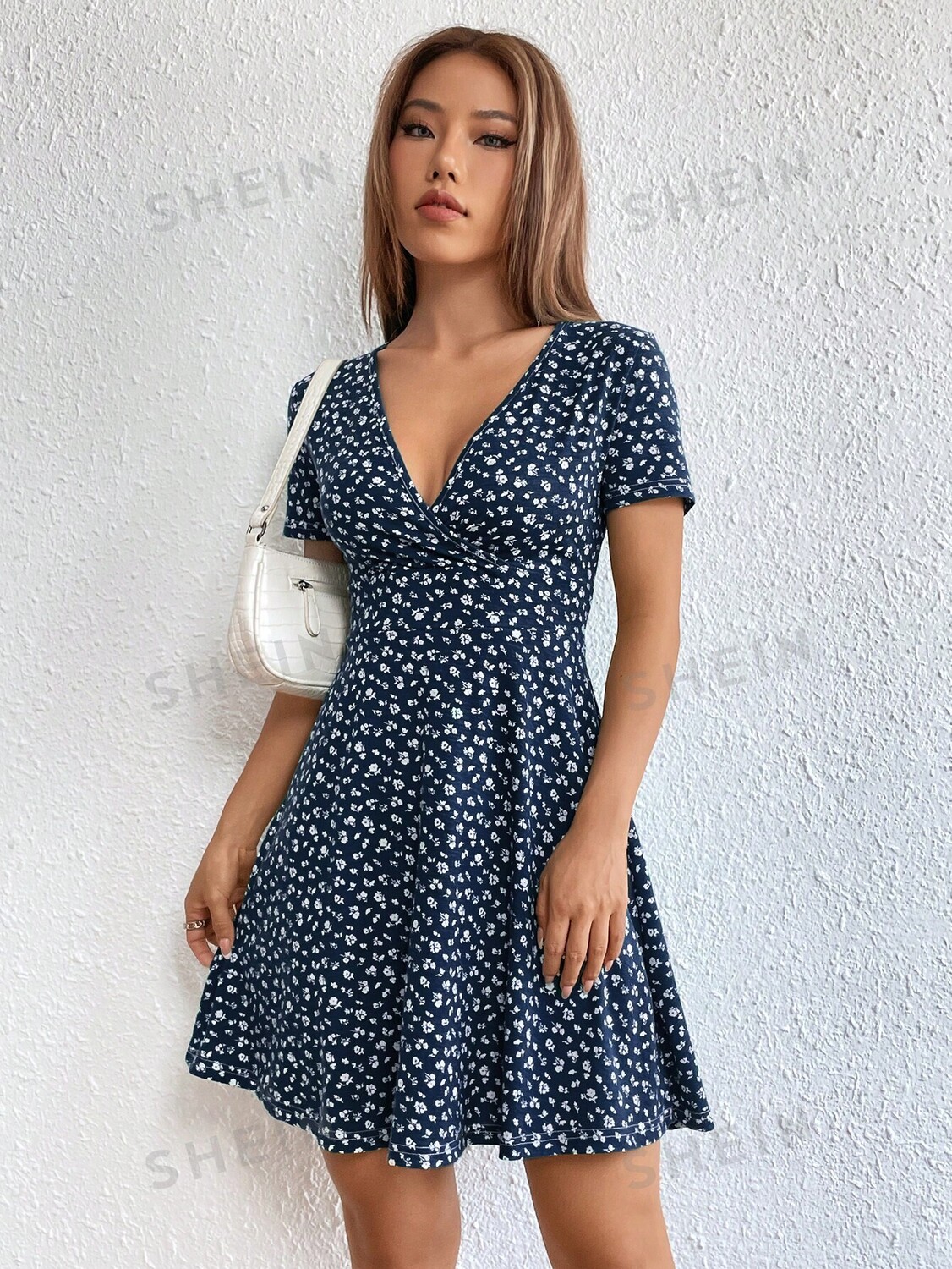 

Платье Shein Ezwear с принтом, синий