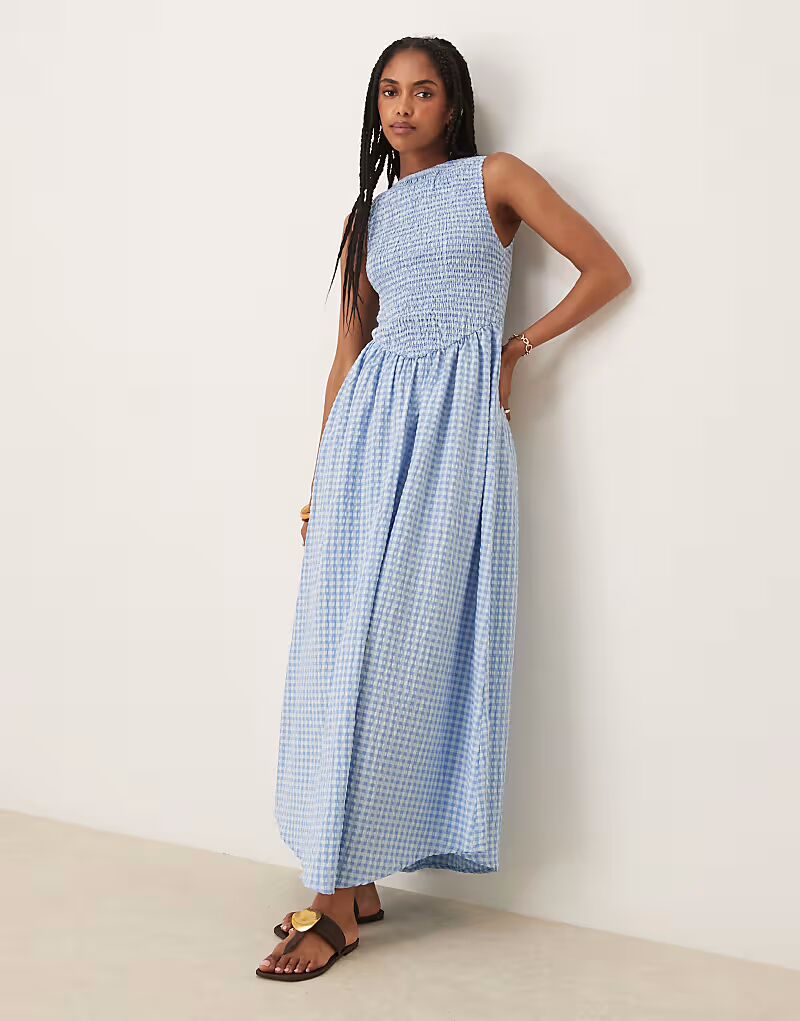 

Платье макси с присборенным лифом от ASOS DESIGN в синюю клетку