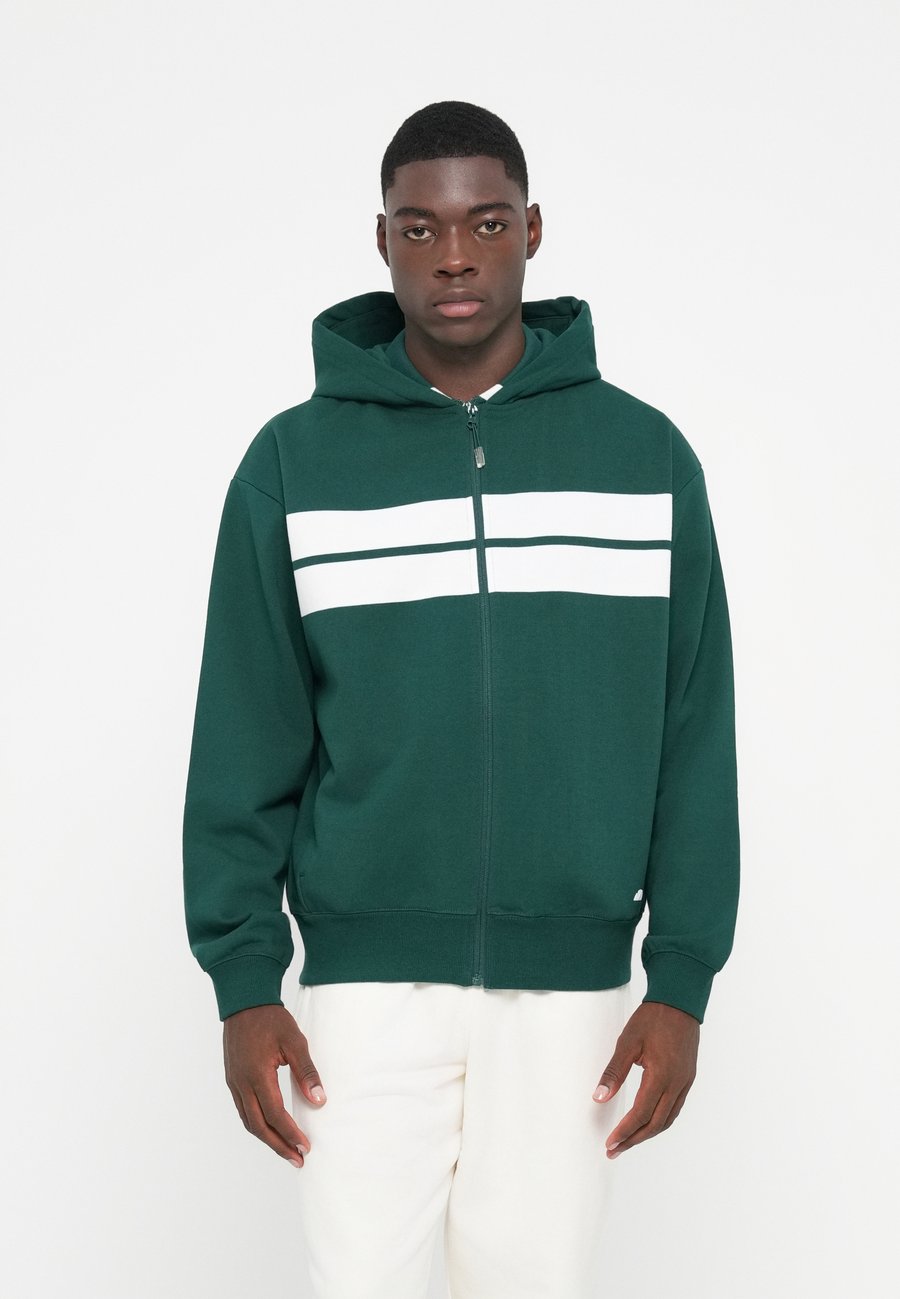 

Толстовка Ellesse DELENAS HOODIE, Green/Dark Green, Зеленый, Толстовка Ellesse DELENAS HOODIE, Green/Dark Green