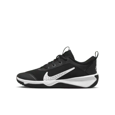 

Кроссовки Nike Omni Multi-Court, черный/белый