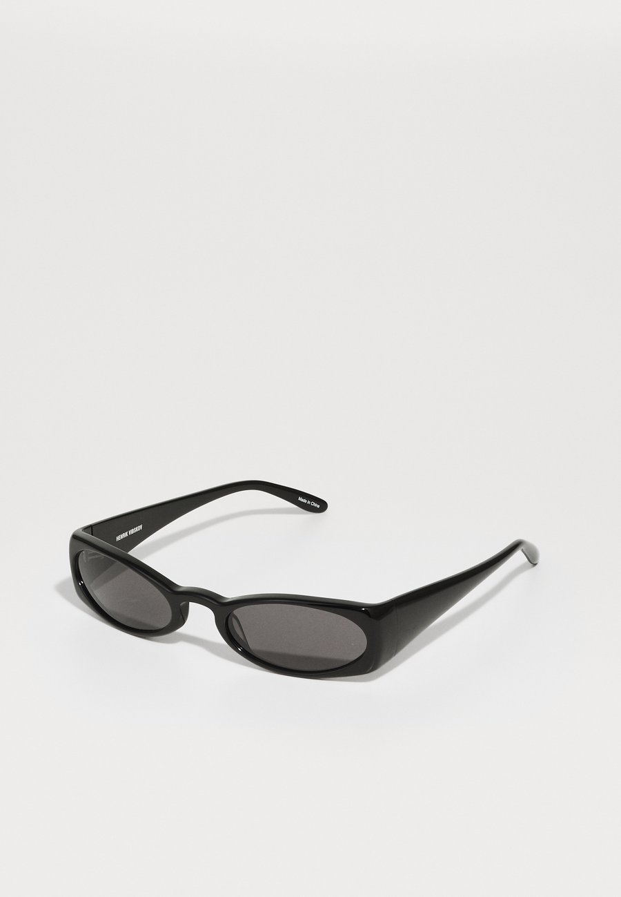 

Солнцезащитные очки Henrik Vibskov MEGAN SUNGLASSES UNISEX, Black