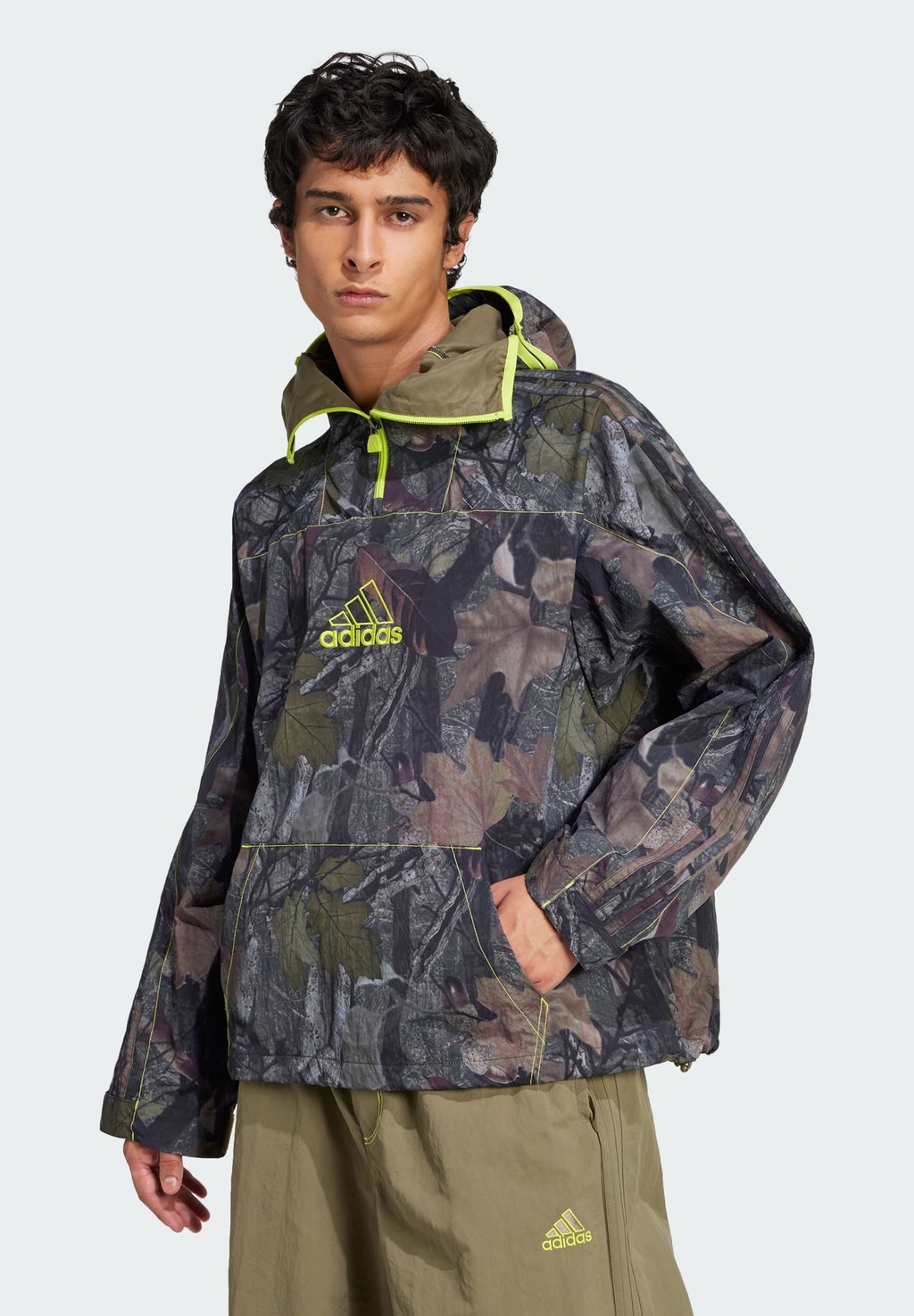 

Легкая куртка CAMO JACKET adidas Originals, оливковый