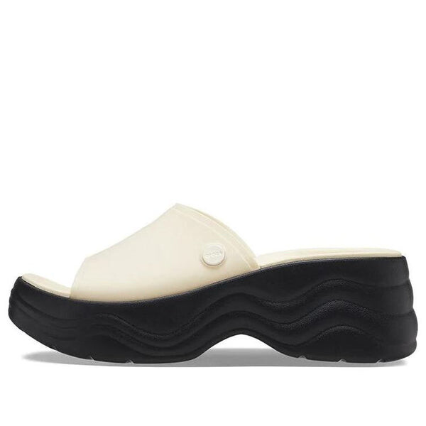 Сандалии skyline slides 'vanilla black' Crocs, белый