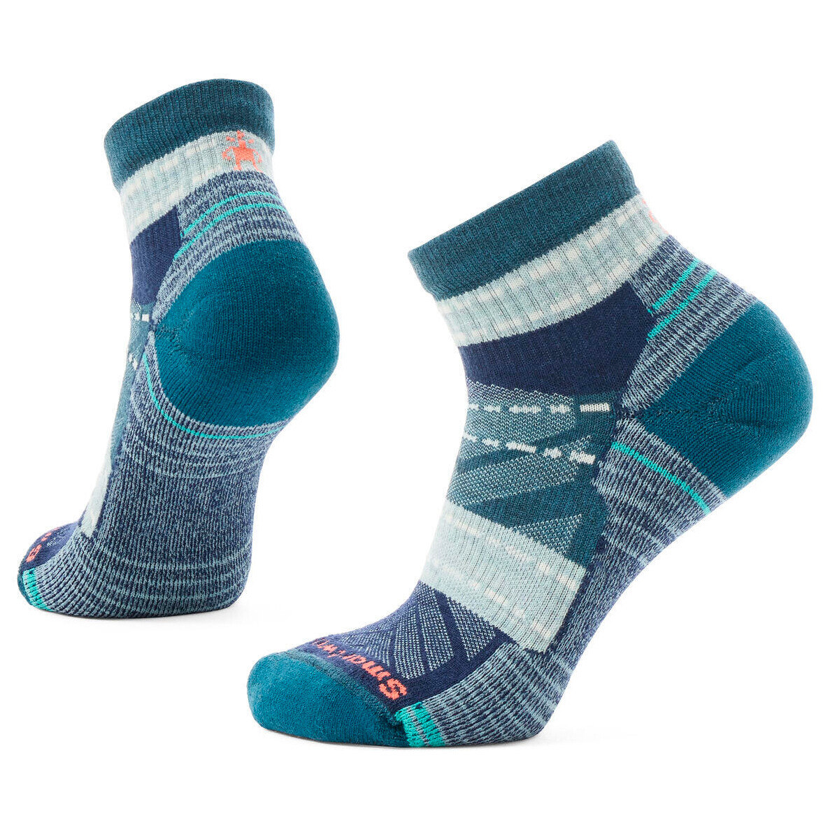 

Походные носки Smartwool Hike Light Cushion Margarita Ankle, цвет Frosty Green