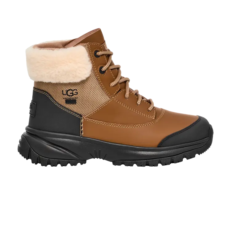 Ботинки UGG Wmns Yose Fluff V2, коричневый