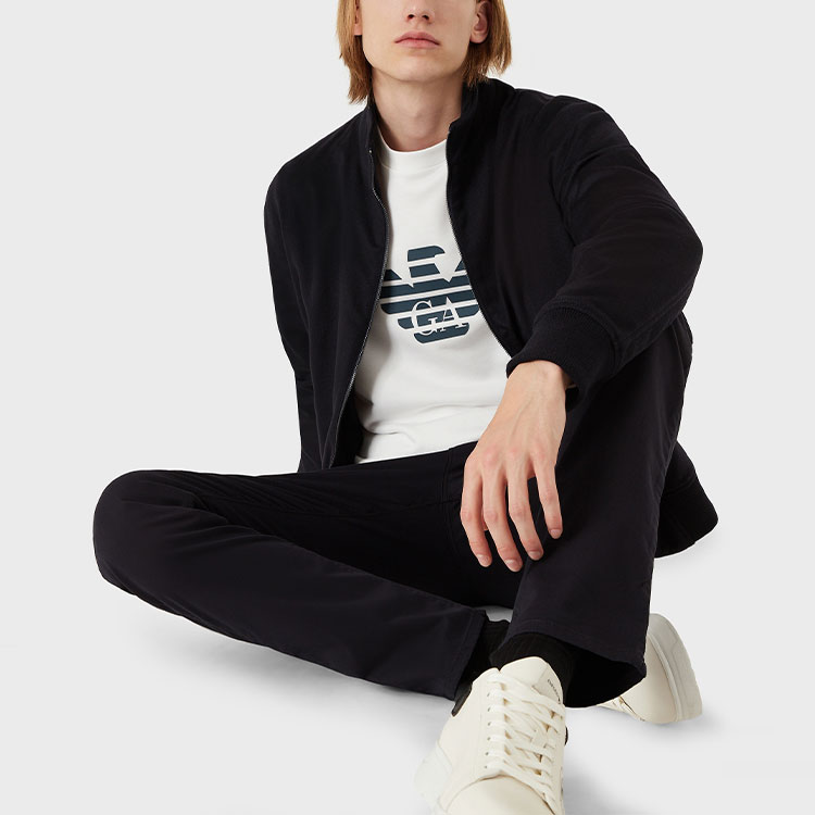 Джинсы EMPORIO ARMANI растянутые с логотипом на бляшке, темно-синие — фото 4