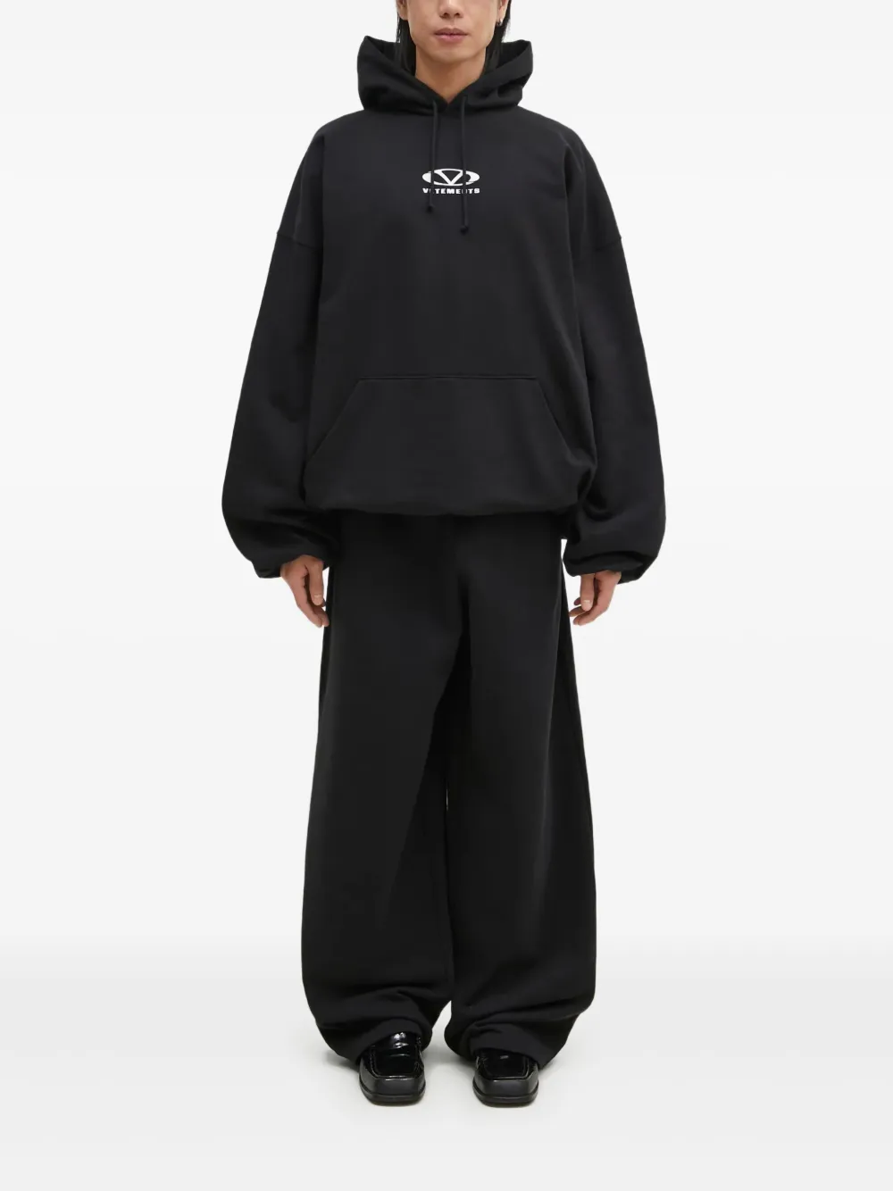 

Спортивные брюки с эластичным поясом VETEMENTS, черный
