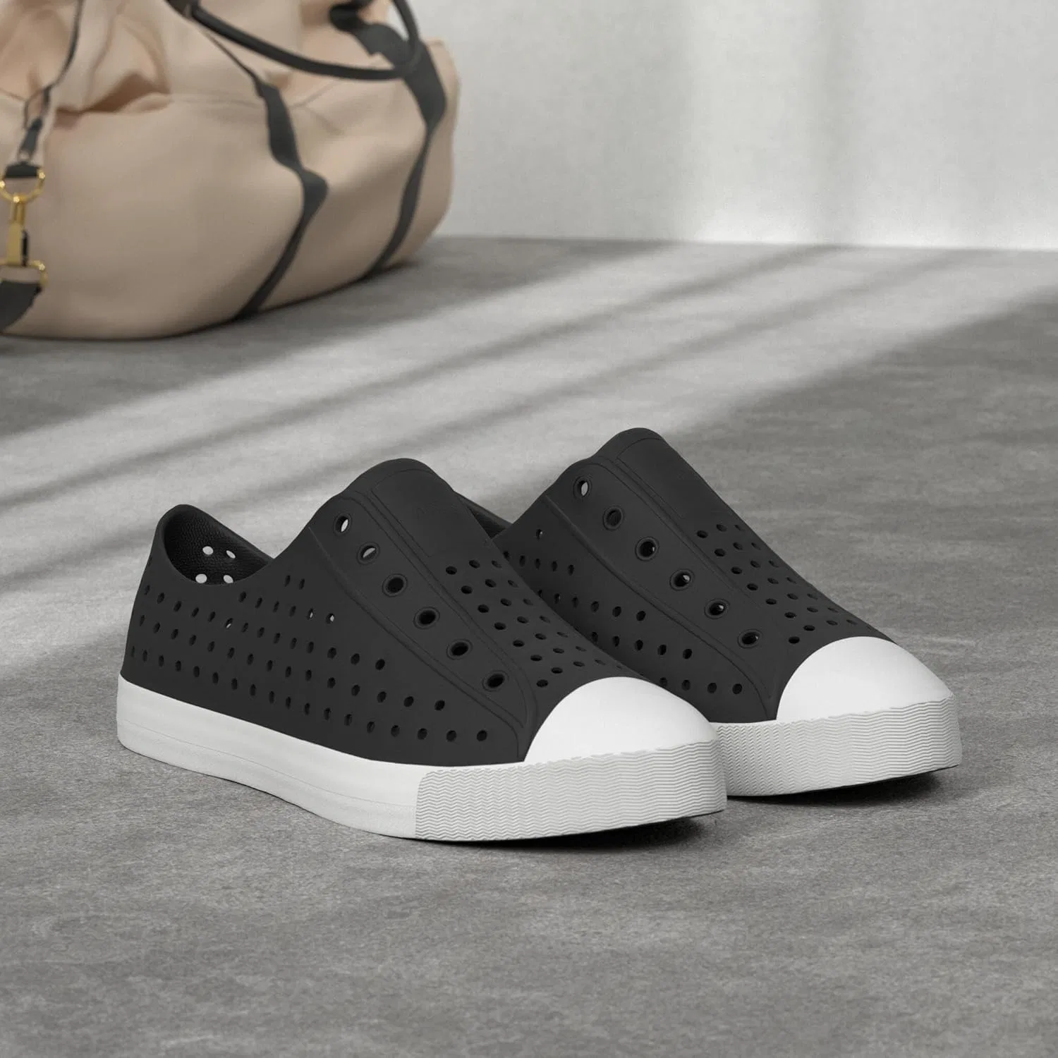Детские кроссовки Native Shoes унисекс Jefferson для водных видов спорта, Black — фото 2