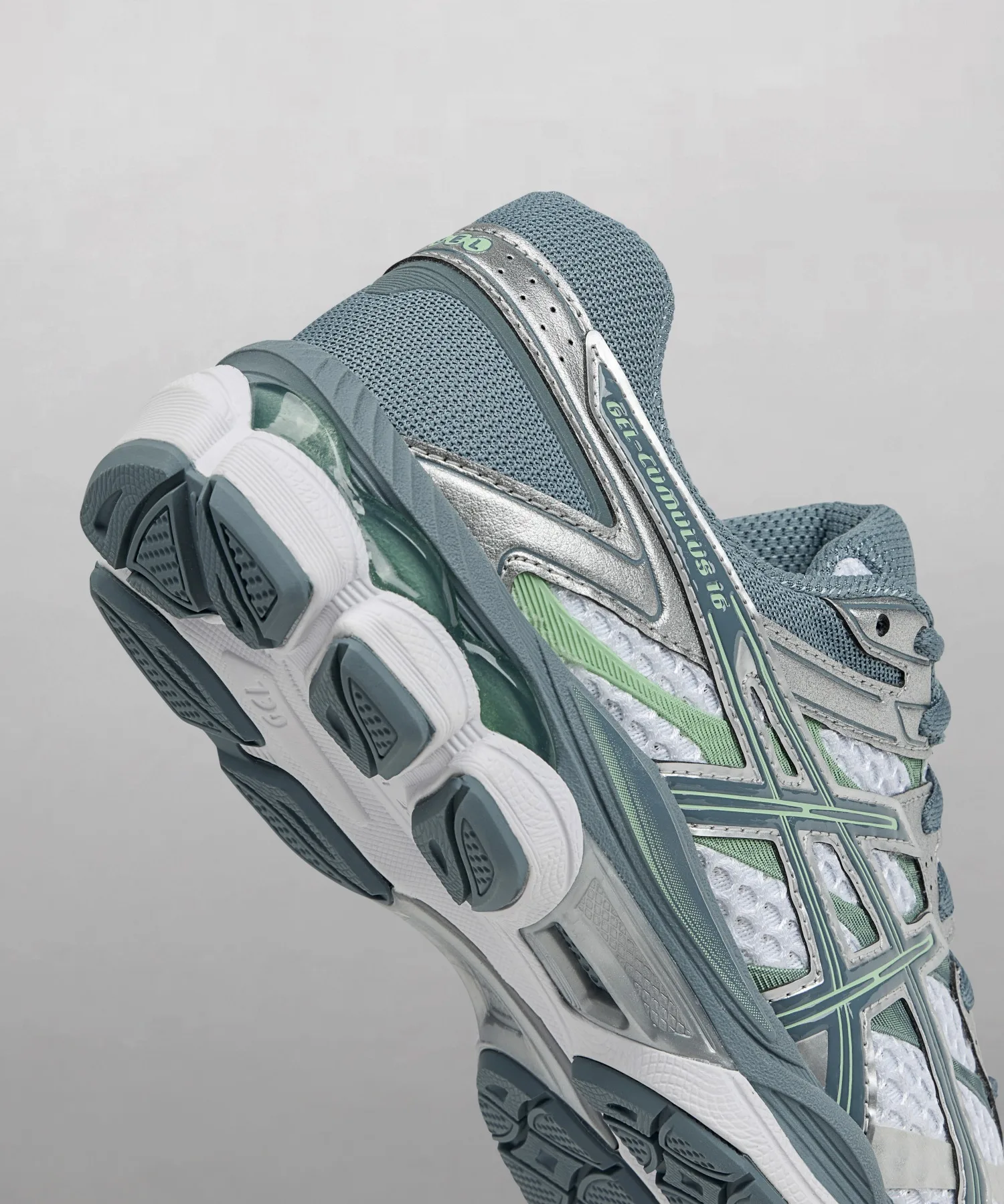 Унисекс кроссовки для бега ASICS GEL-CUMULUS 16 бело-зелёные — фото 2