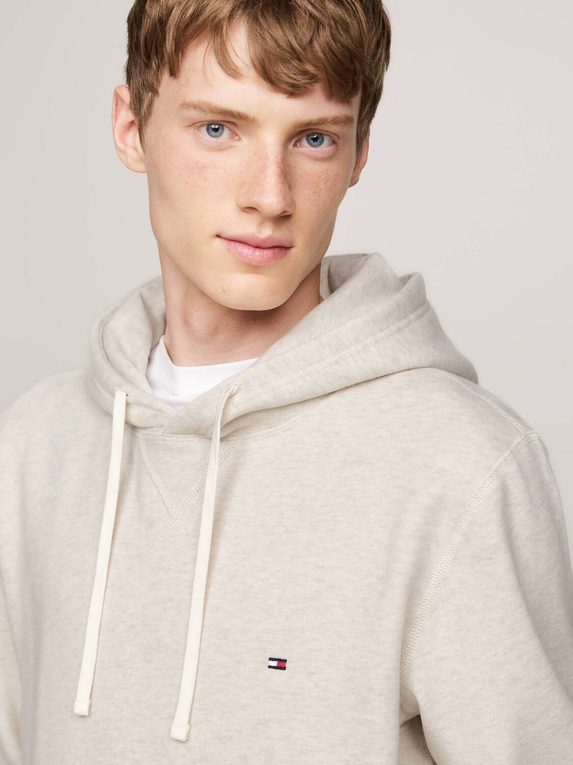 Толстовка Tommy Hilfiger ESSENTIAL Regular Fit, бежевый — фото 4