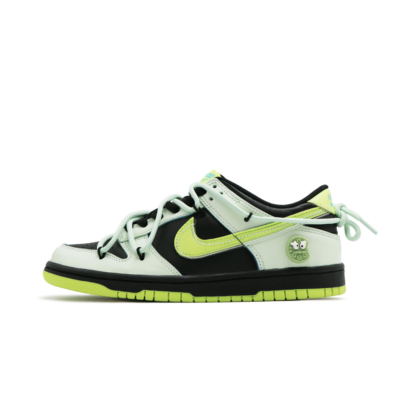 

Кроссовки Nike Dunk Skateboard Shoes Women's Low-Top Black/Neon Green