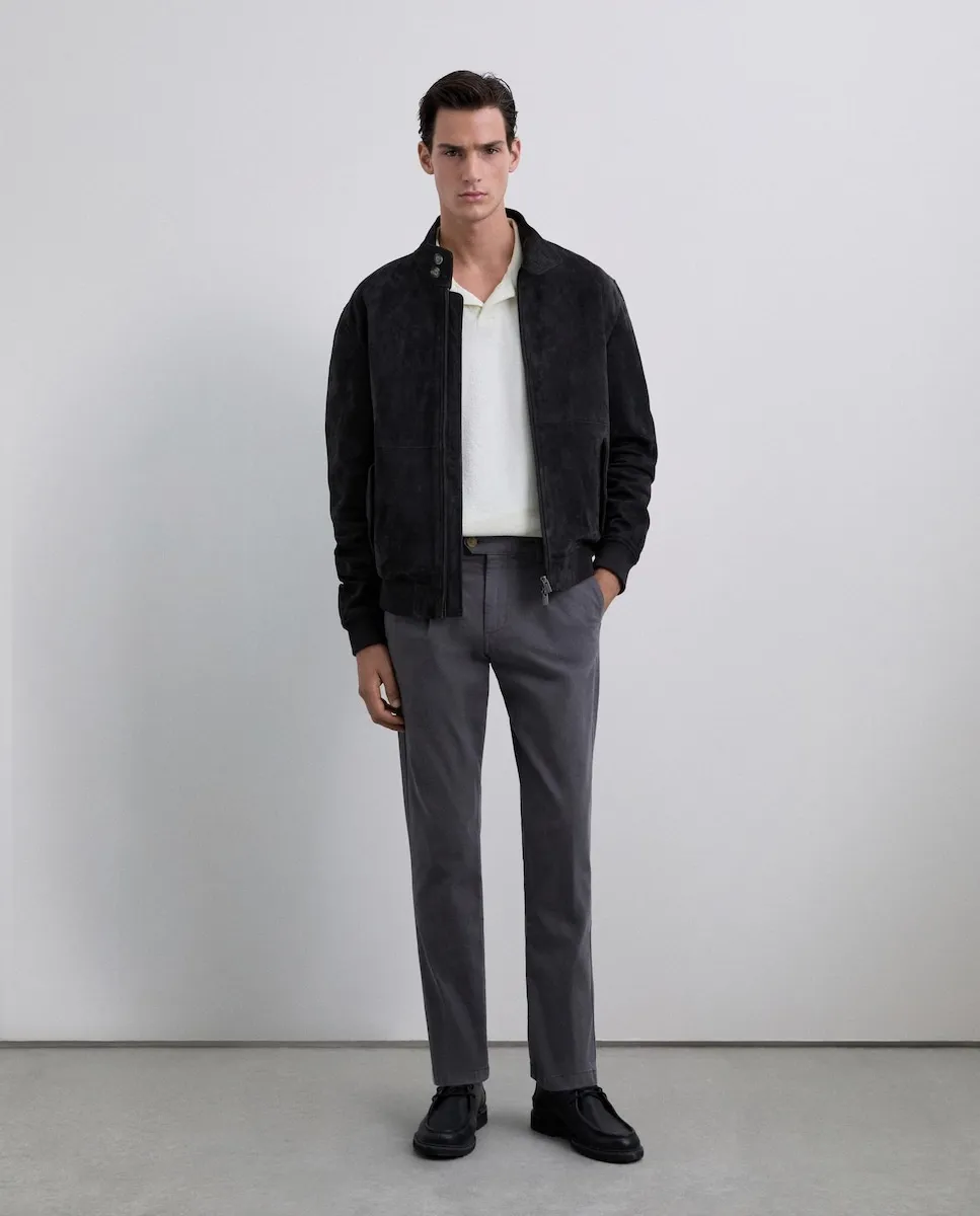 

Мужские слегка эластичные чиносы с защипами и карманами Scalpers, серый