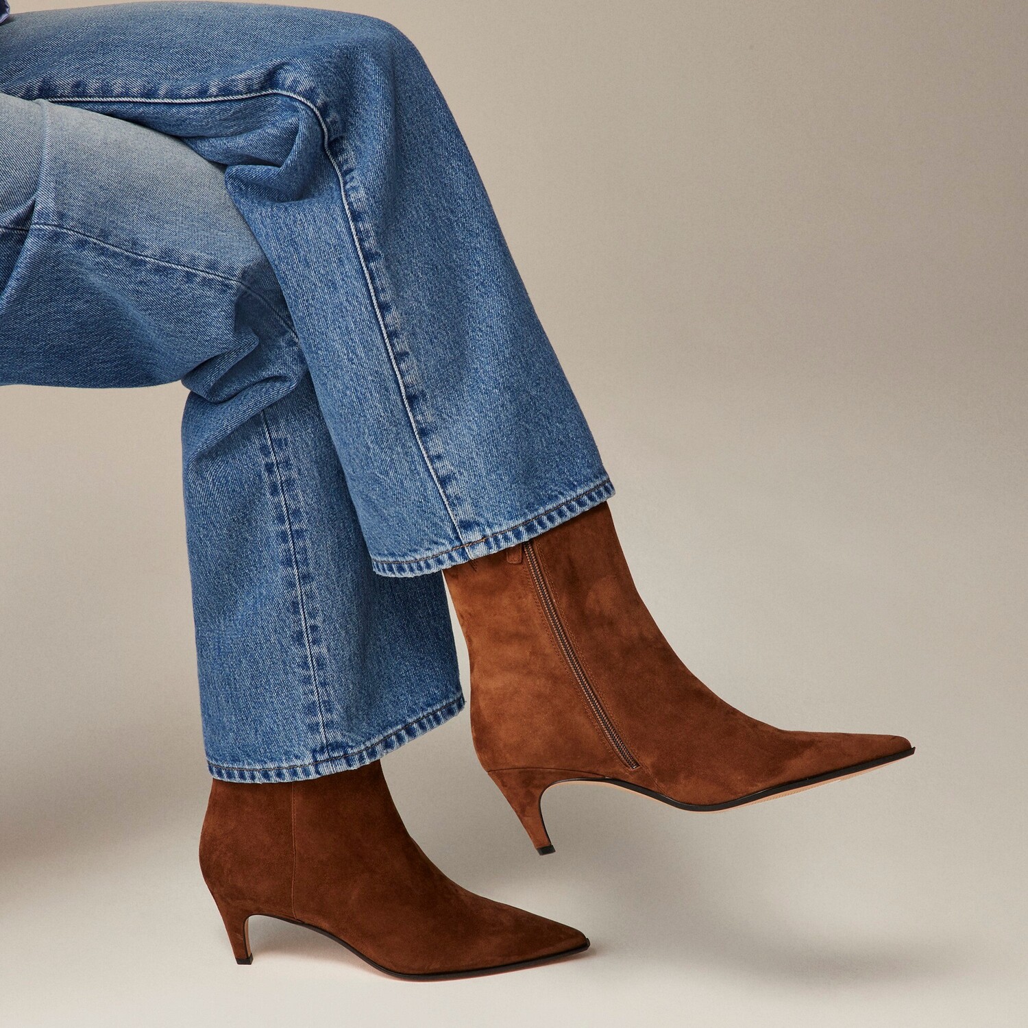 

Новые ботильоны Stevie из замши J.Crew, коричневый