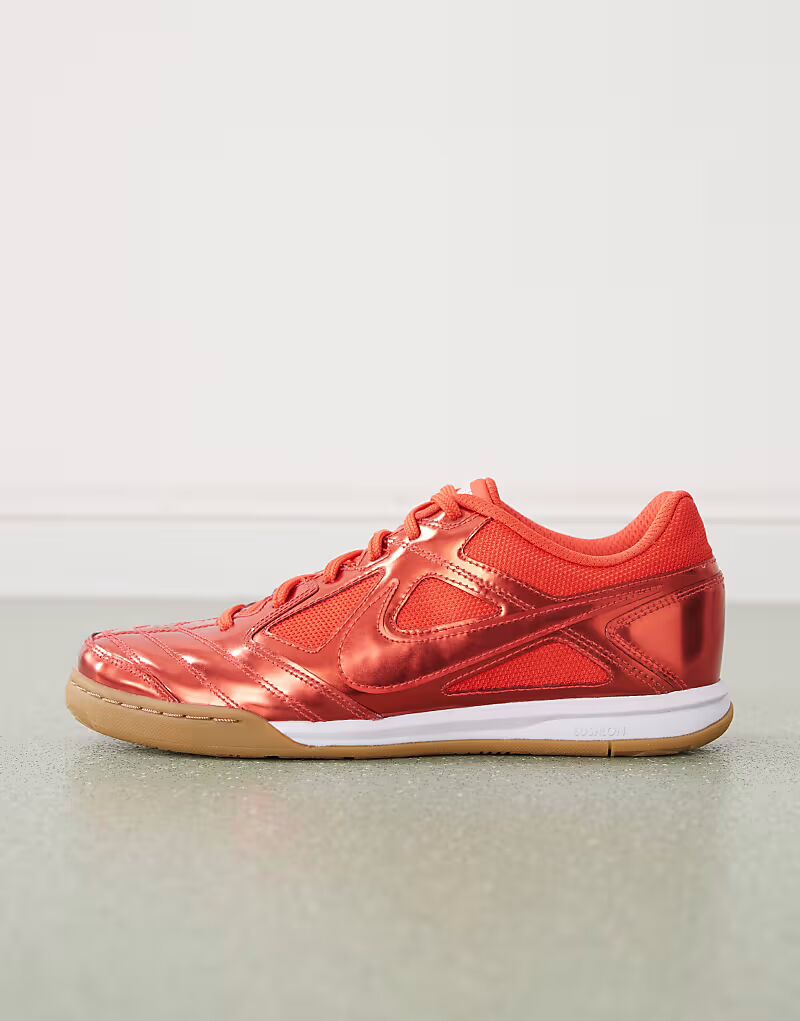 Кроссовки Gato LV8 красного цвета Nike — фото 2