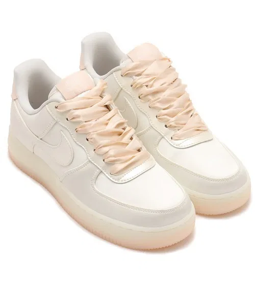 Женские кроссовки Nike Air Force 1 '07 LV8 из сатина белые