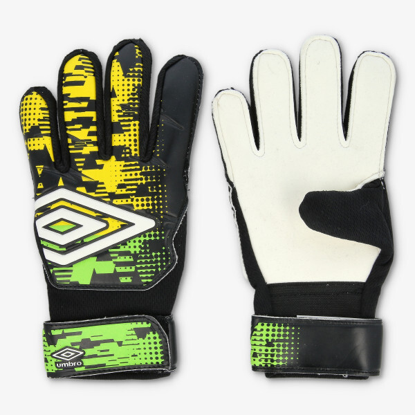 

Формирование перчаток Umbro, черный