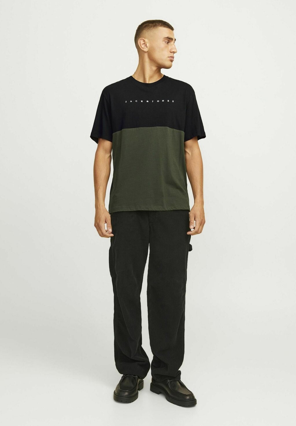 

Футболка с принтом LOGO RUNDHALS Jack & Jones, черный