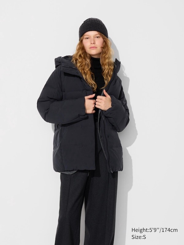 

Короткое пальто из бесшовного пуха Uniqlo, черный
