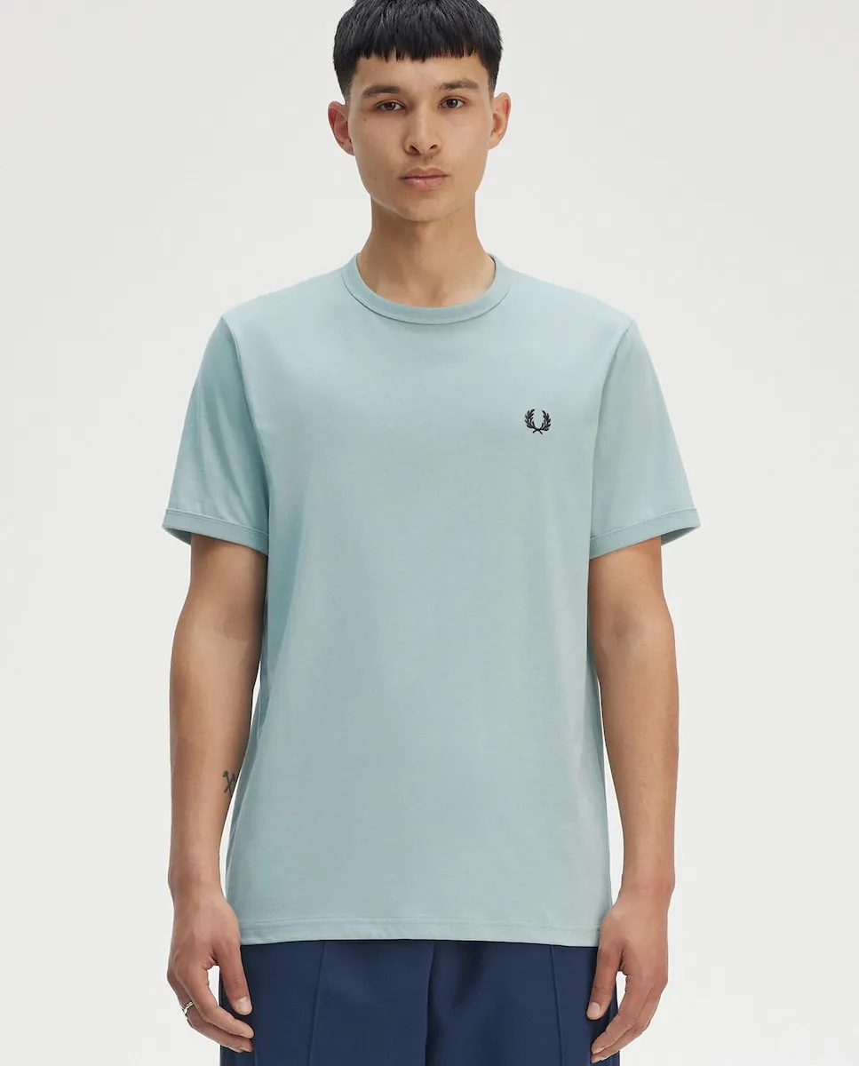 

Мужская футболка с коротким рукавом и круглым вырезом Fred Perry, светло-голубой