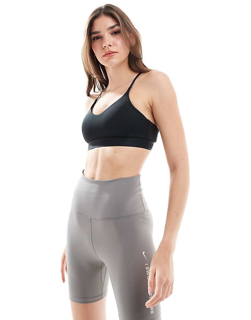 

Черный спортивный бюстгальтер с легкой поддержкой Nike Training Dri-Fit Indy