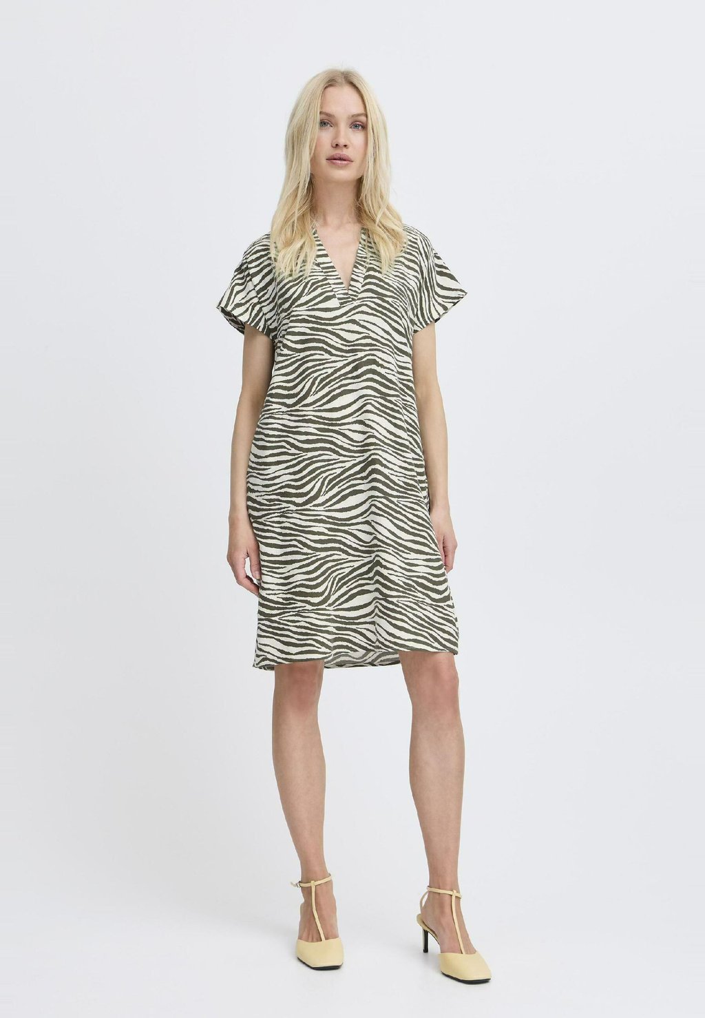 

Повседневное платье BYFalakka b.young by Zalando, цвет Animal Kalamata Mix
