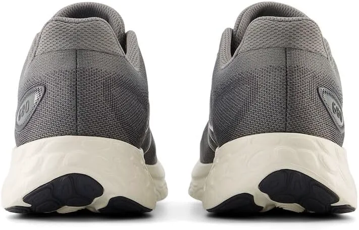 Мужские кроссовки New Balance Fresh Foam 680 V8, серый/темно-серебристый — фото 4