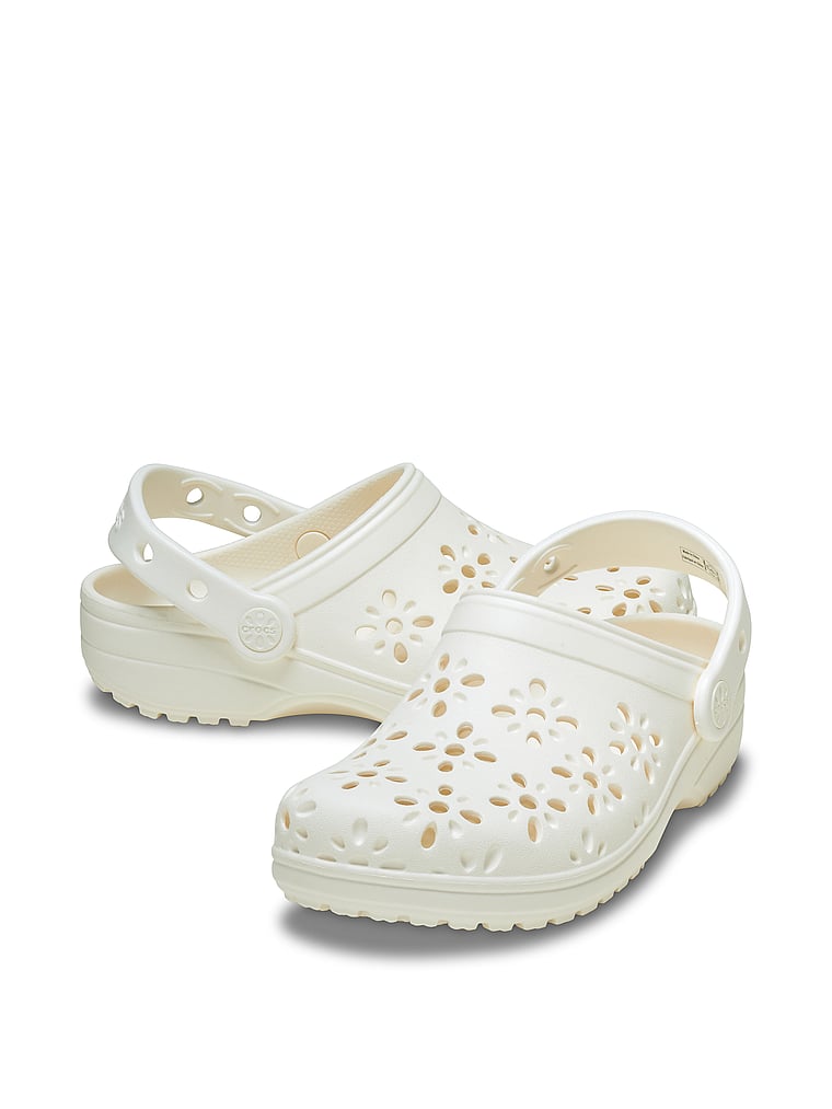 Классические сабо с цветочным вырезом Crocs, цвет chalk — фото 4
