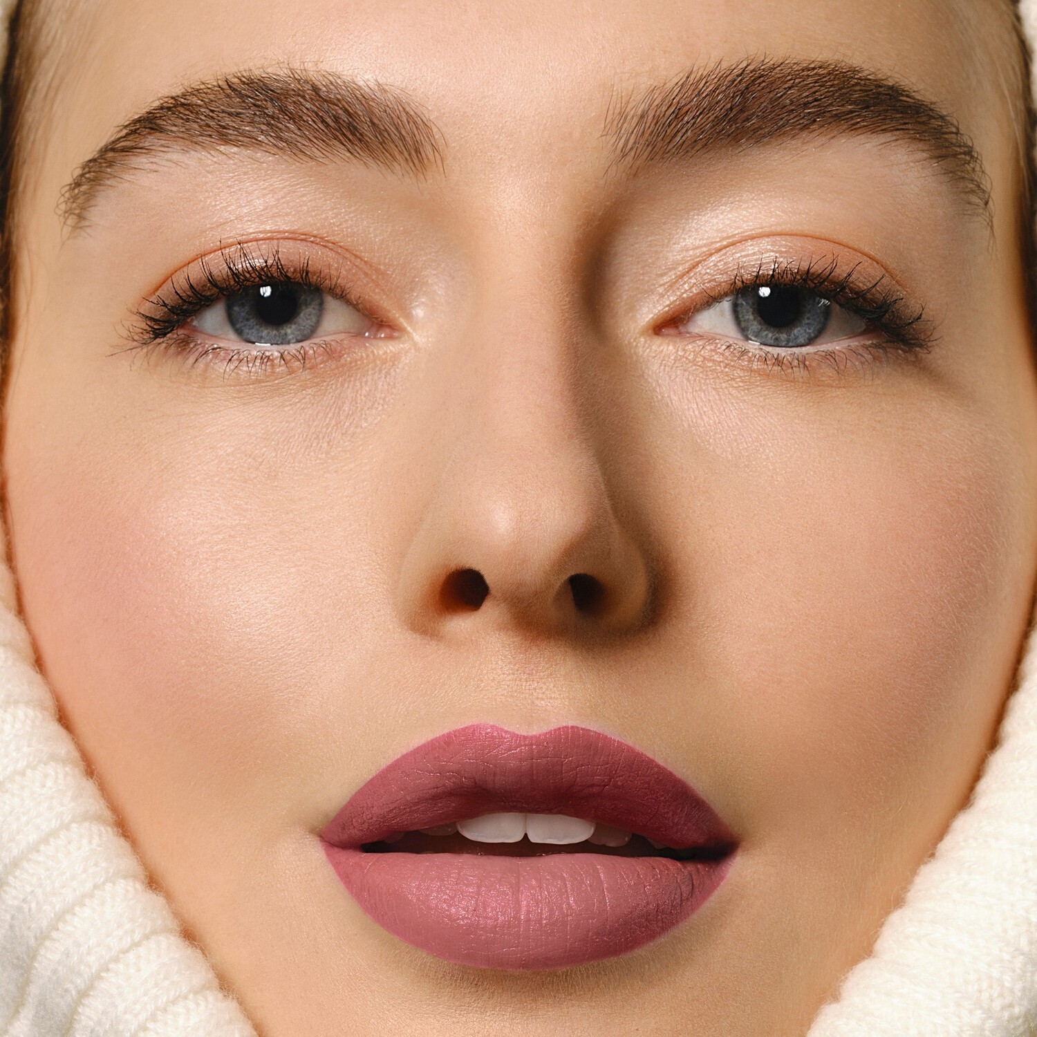 Губная помада viky raders' sommer must-haves phyto-rouge velvet Sisley, nr. 10 beige nude, вес 3 гр. — фото 4