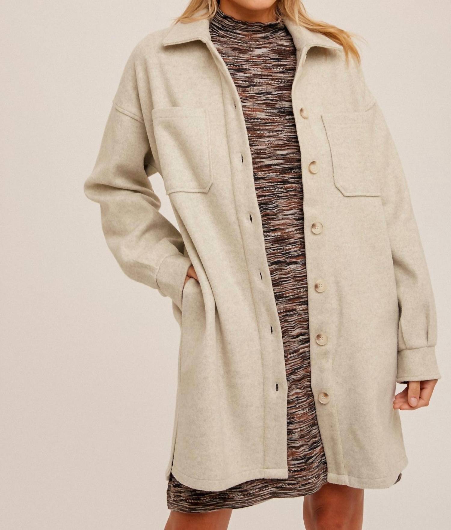 

Длинная контрастная клетчатая куртка цвета экрю Hem & Thread, Ecru