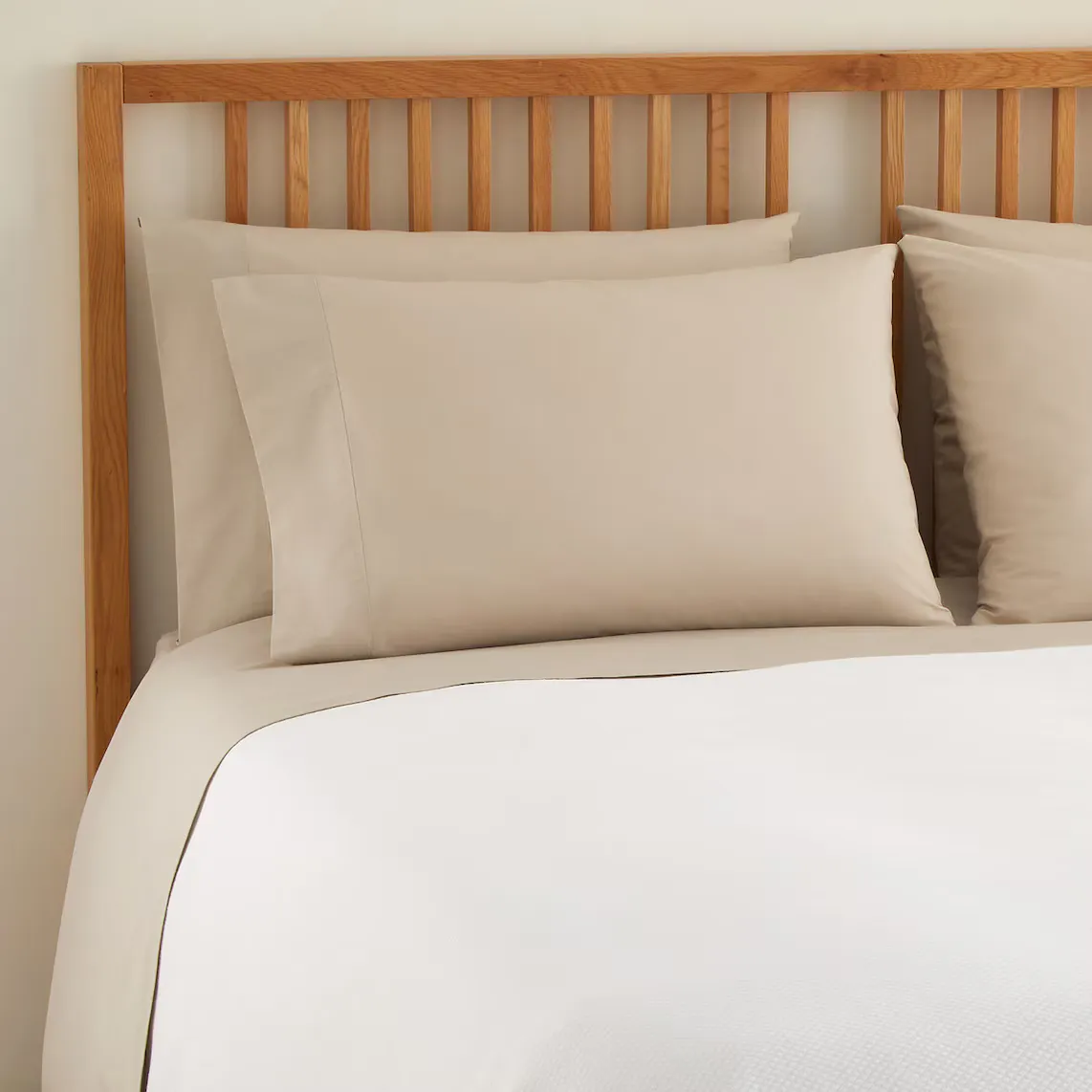 

Простыня из хлопка Essential Percale, 180 ниток El Corte Inglés, бежевый