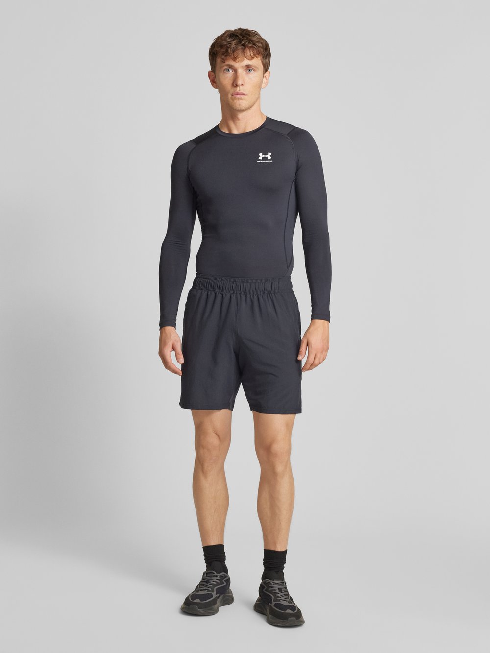

Шорты с эластичным поясом модель 'Tech' Under Armour, черный