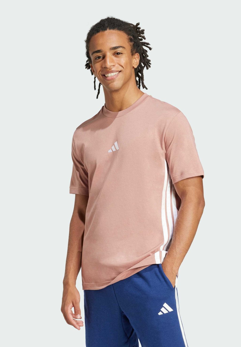 

Футболка с принтом ESSENTIALS 3-STRIPES SINGLE Adidas Sportswear, светло-коричневый