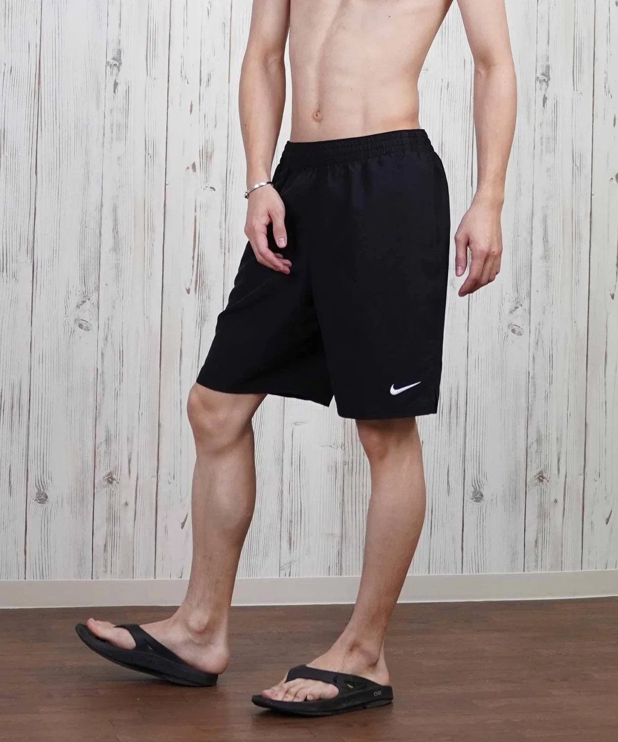 Шорты Nike Utility Hero Style 9 Volley, полиэстер, бежевый — фото 2