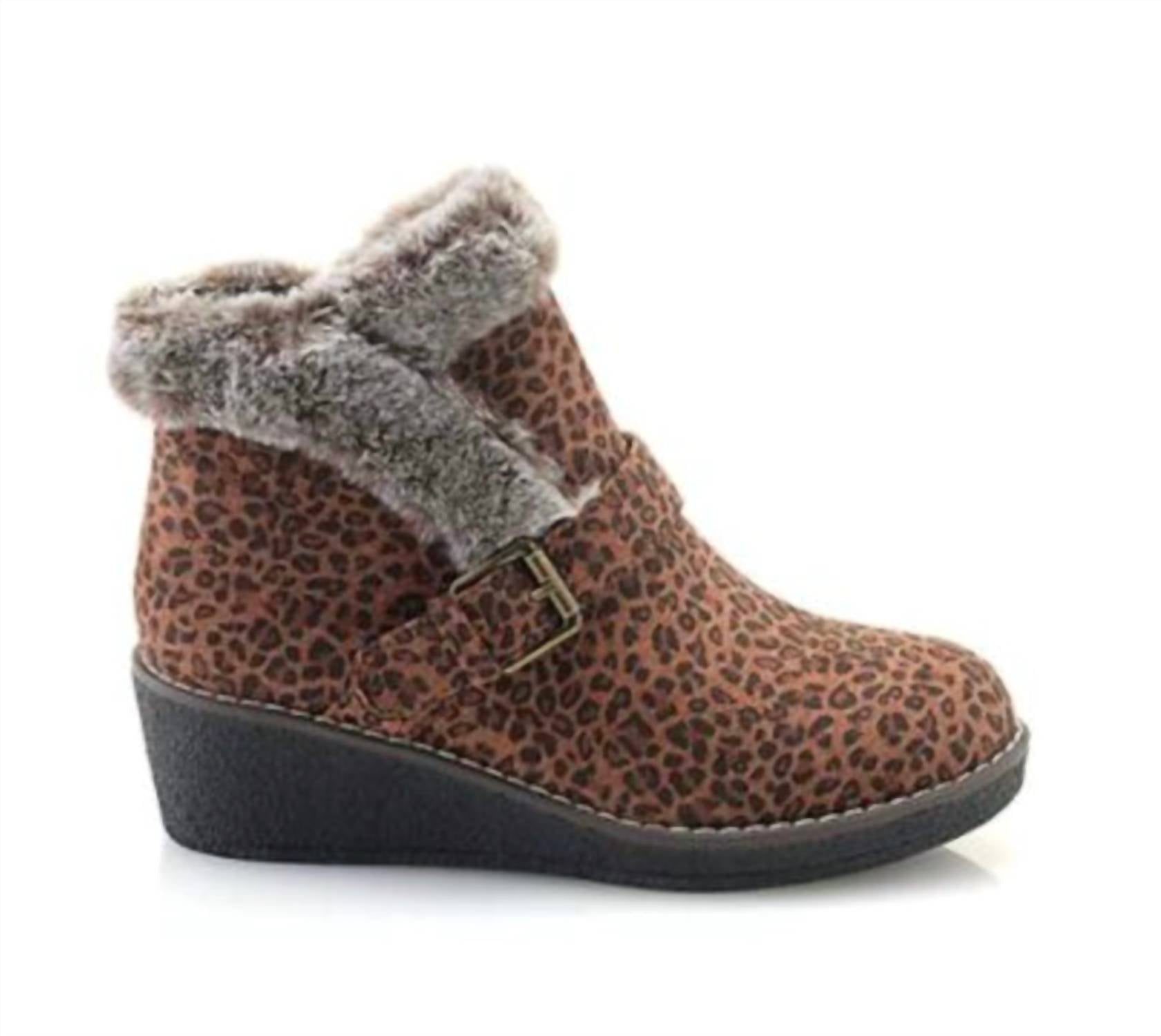 Женские ботильоны Chilly с коричневым леопардовым принтом Corkys Footwear