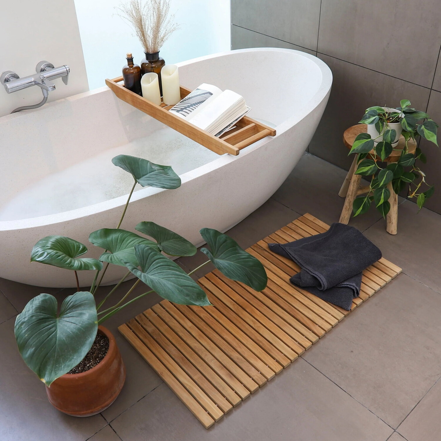 

Коврик для душа и ванны Nordic Teak 40 х 20 дюймов, бежевый